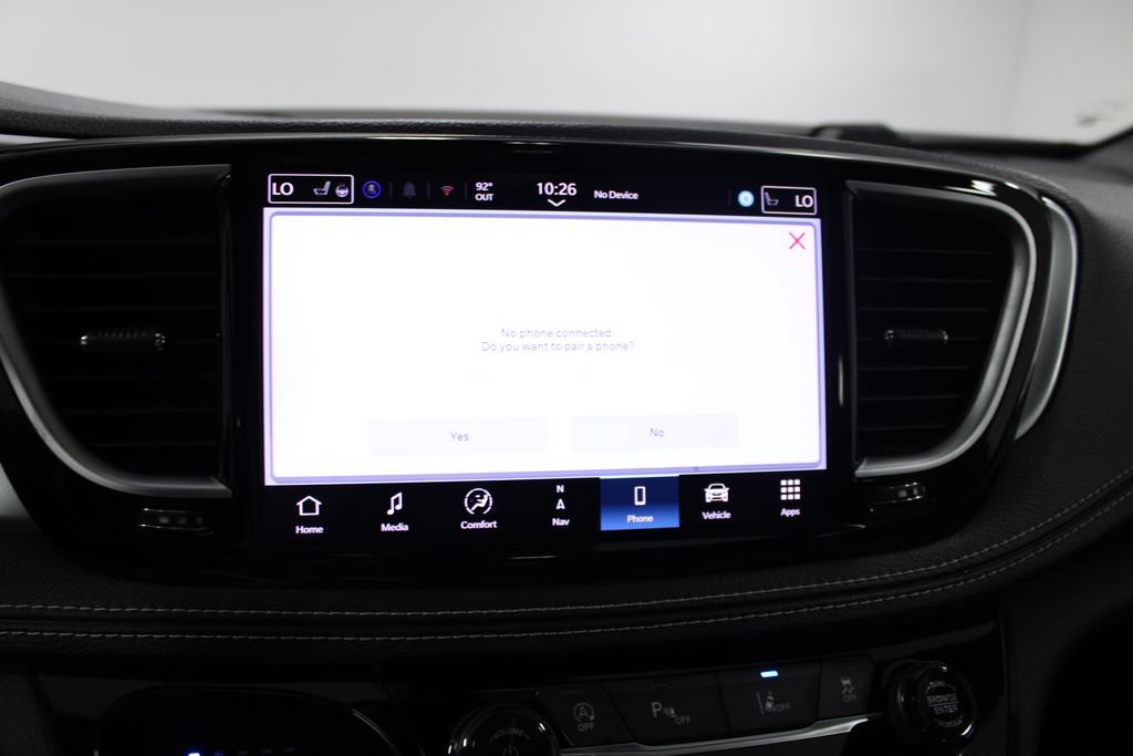 Used 2025 Chrysler Pacifica Limited FWD image 56