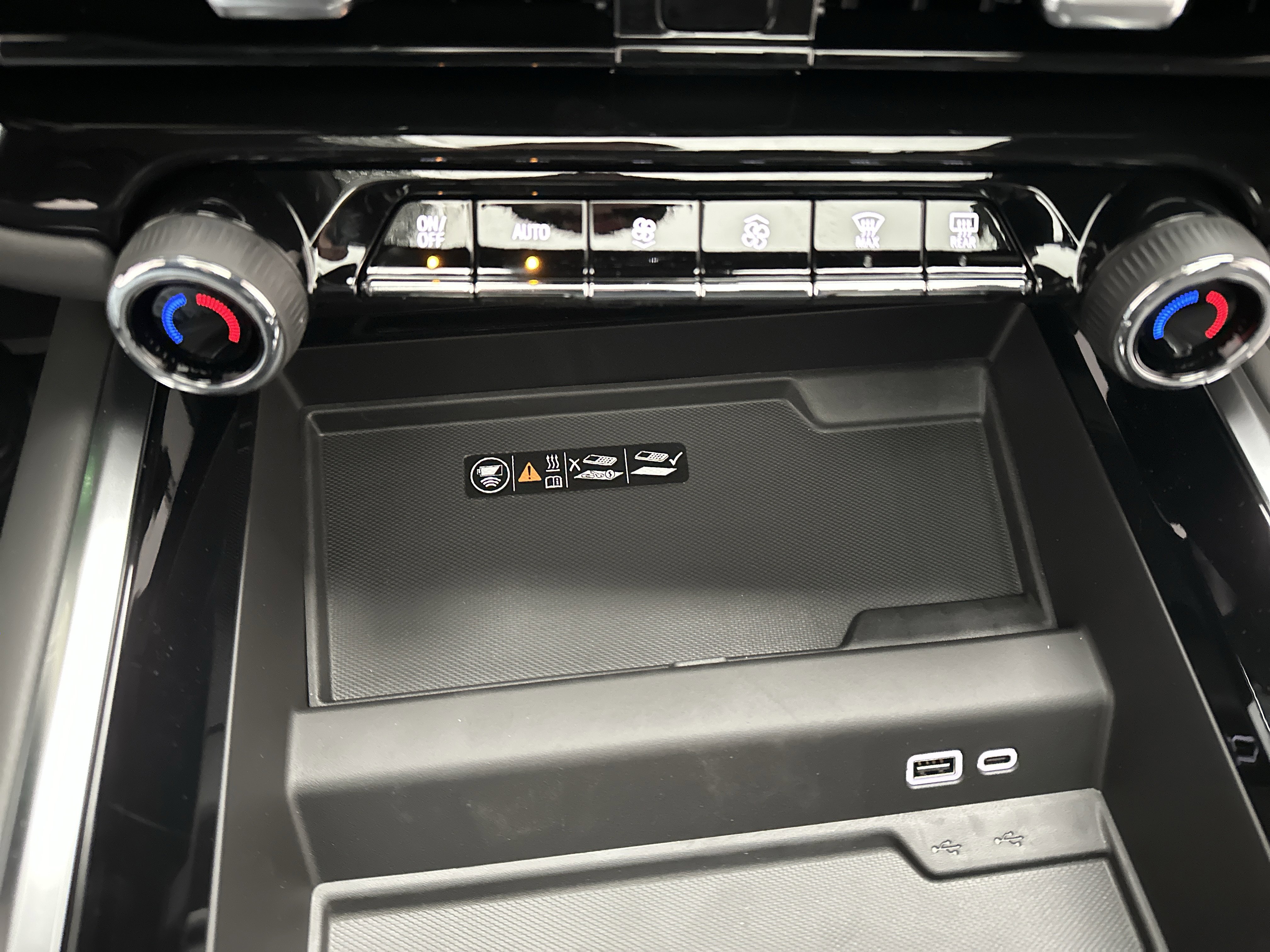 New 2026 Chevrolet Suburban Z71 w/ Z71 Off-Road Package image 42