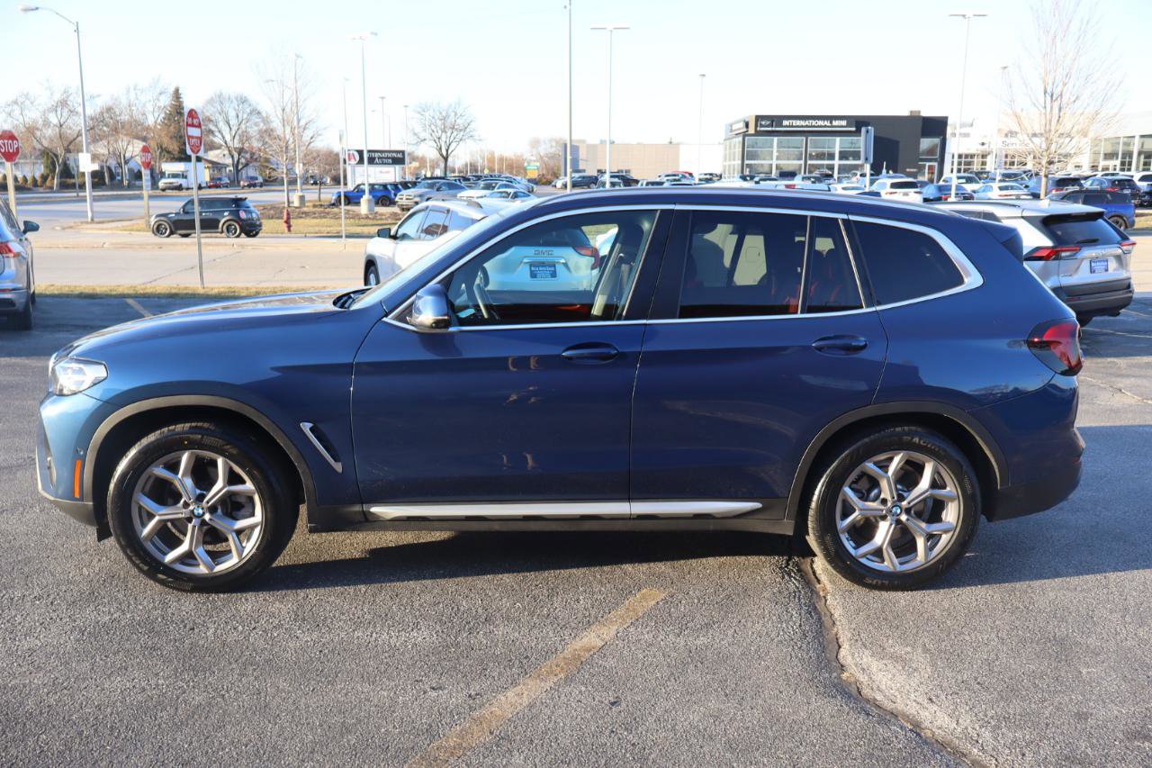 Used 2023 BMW X3 xDrive30i w/ Premium Package image 4