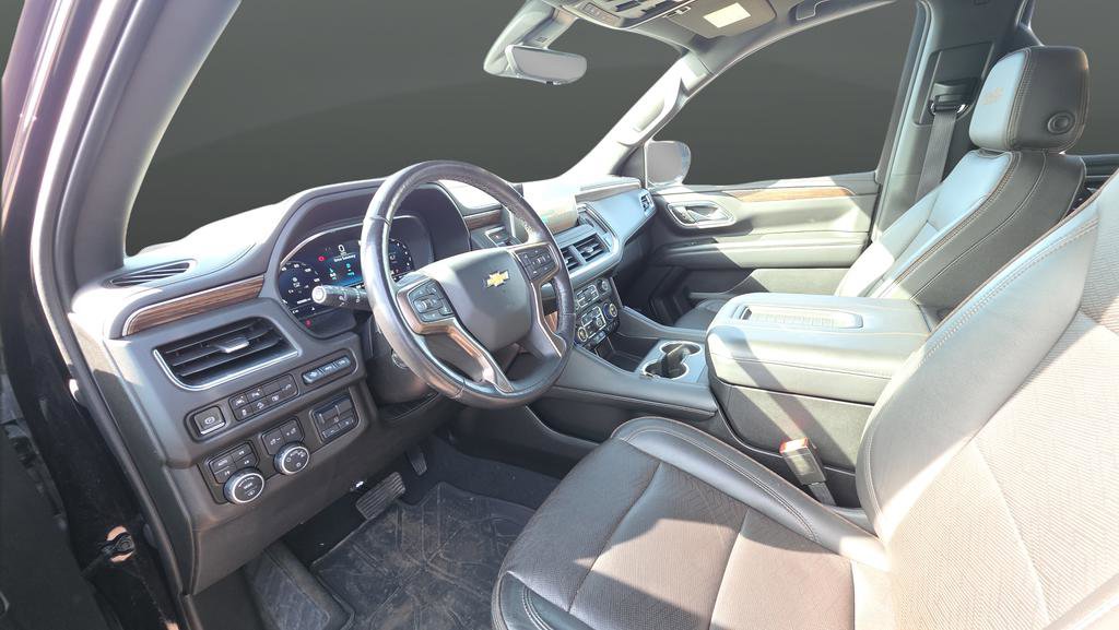 Used 2022 Chevrolet Tahoe High Country AWD/4WD image 16