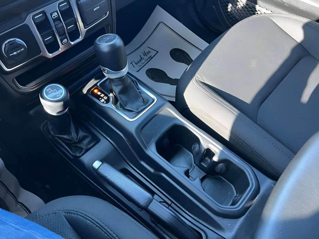 Used 2020 Jeep Wrangler Unlimited Willys image 23