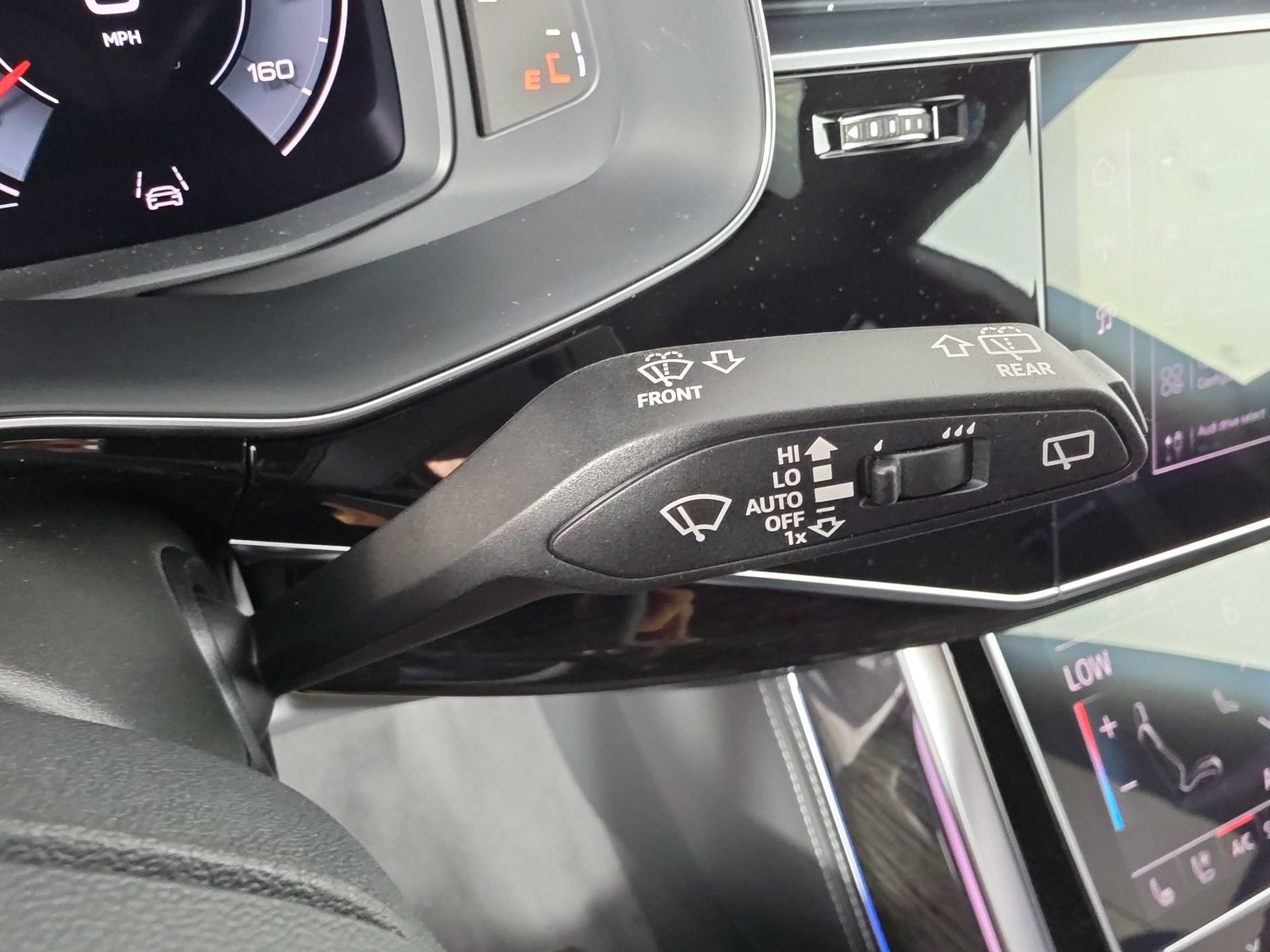 New 2026 Audi Q8 Prestige AWD/4WD image 22