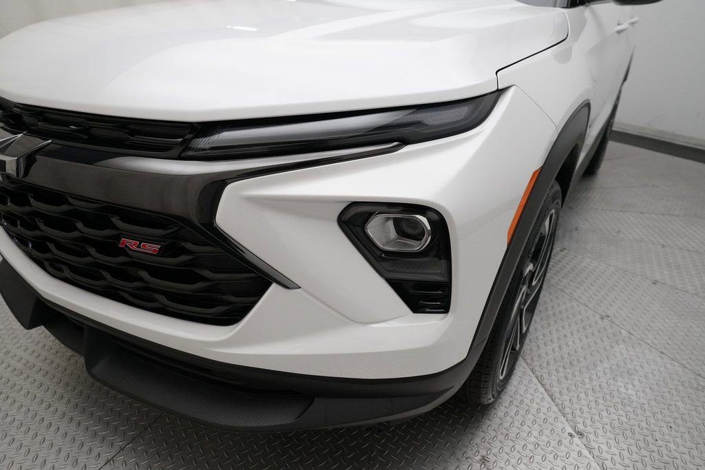 Used 2025 Chevrolet TrailBlazer RS w/ Convenience Package image 23
