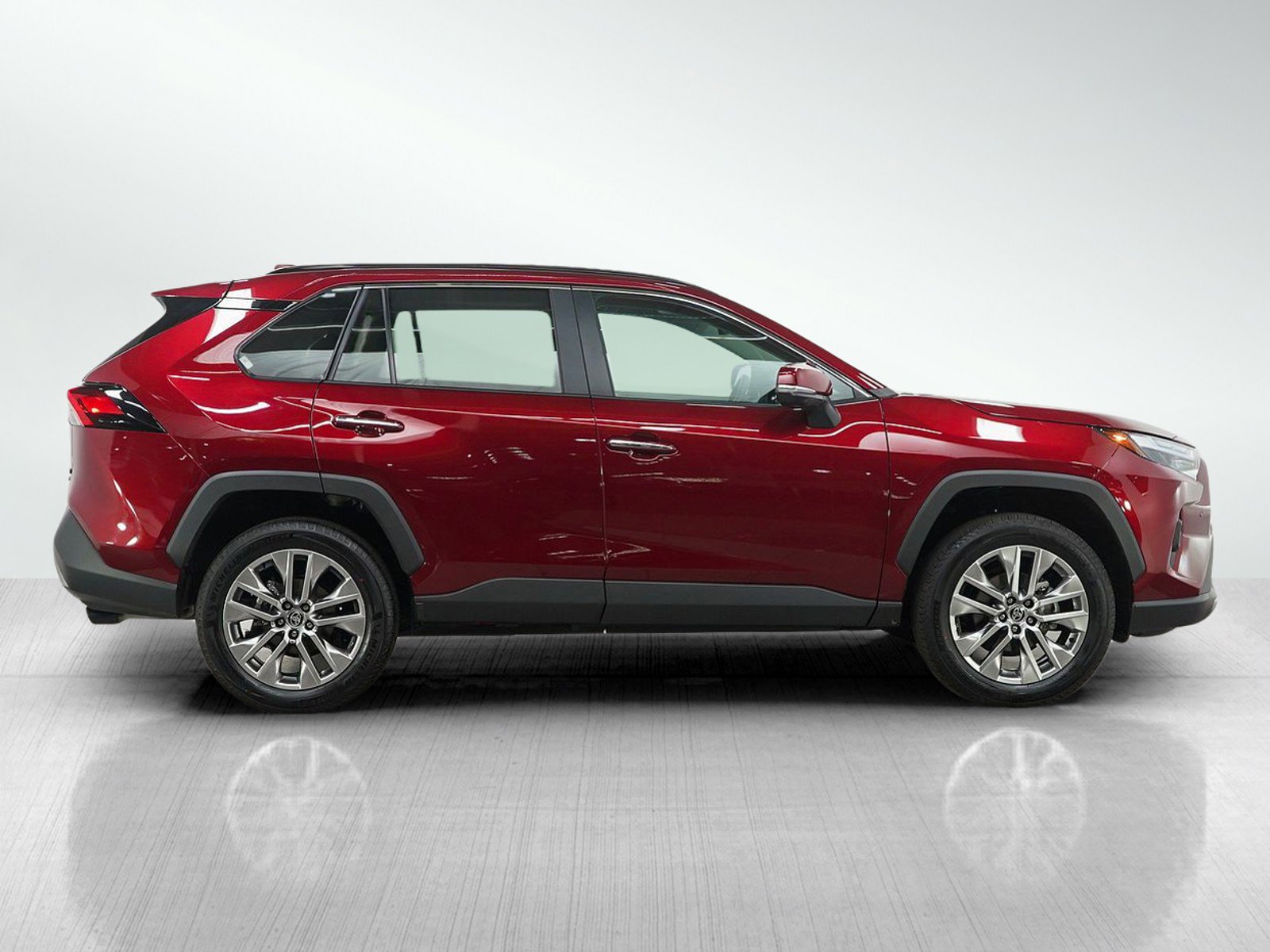 Used 2025 Toyota RAV4 Limited w/ Advanced Technology Package AWD/4WD image 6