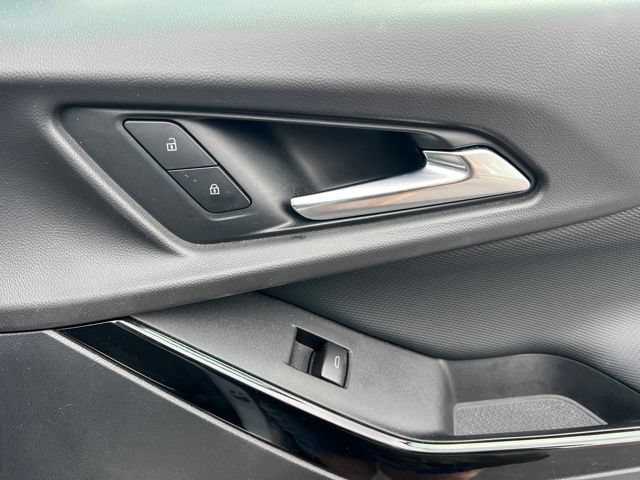 Used 2026 Chevrolet Equinox LT FWD image 30