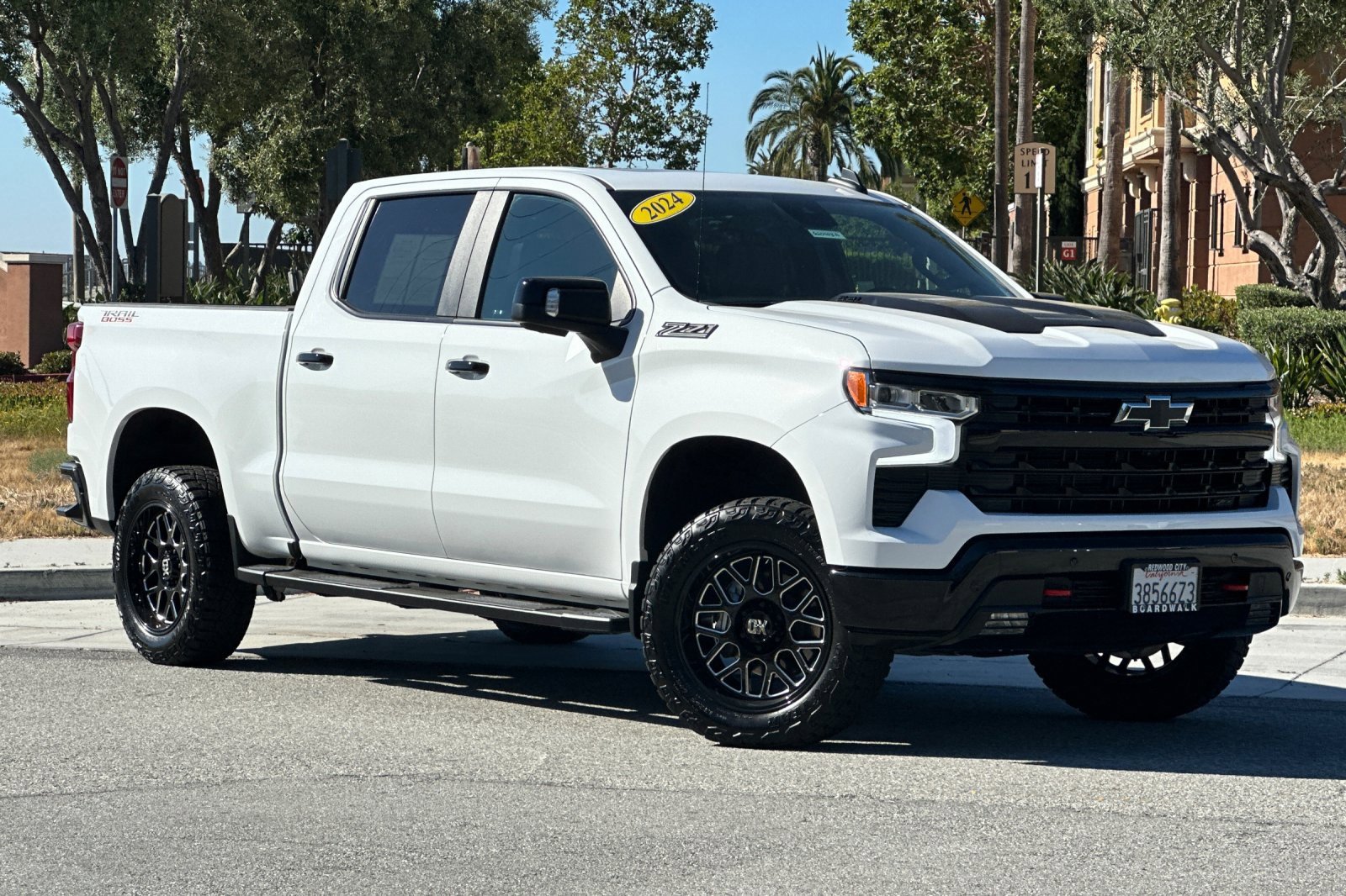 Used 2024 Chevrolet Silverado 1500 LT Trail Boss w/ LT Trail Boss Premium Package image 2