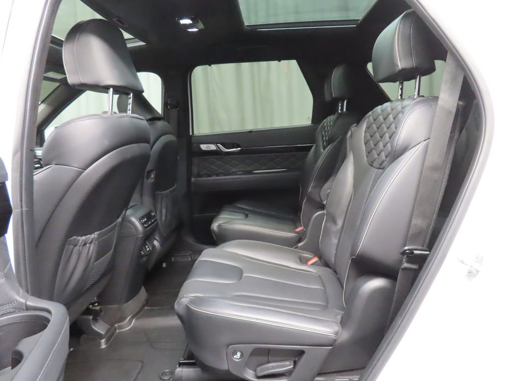 Used 2022 Hyundai Palisade Calligraphy w/ Winter Package AWD/4WD image 13