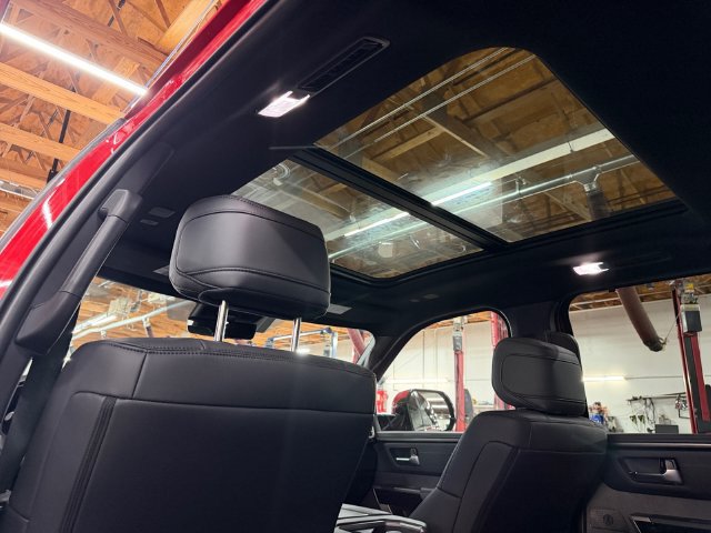 Used 2025 Toyota Sequoia Limited w/ Tow Technology Package AWD/4WD image 20