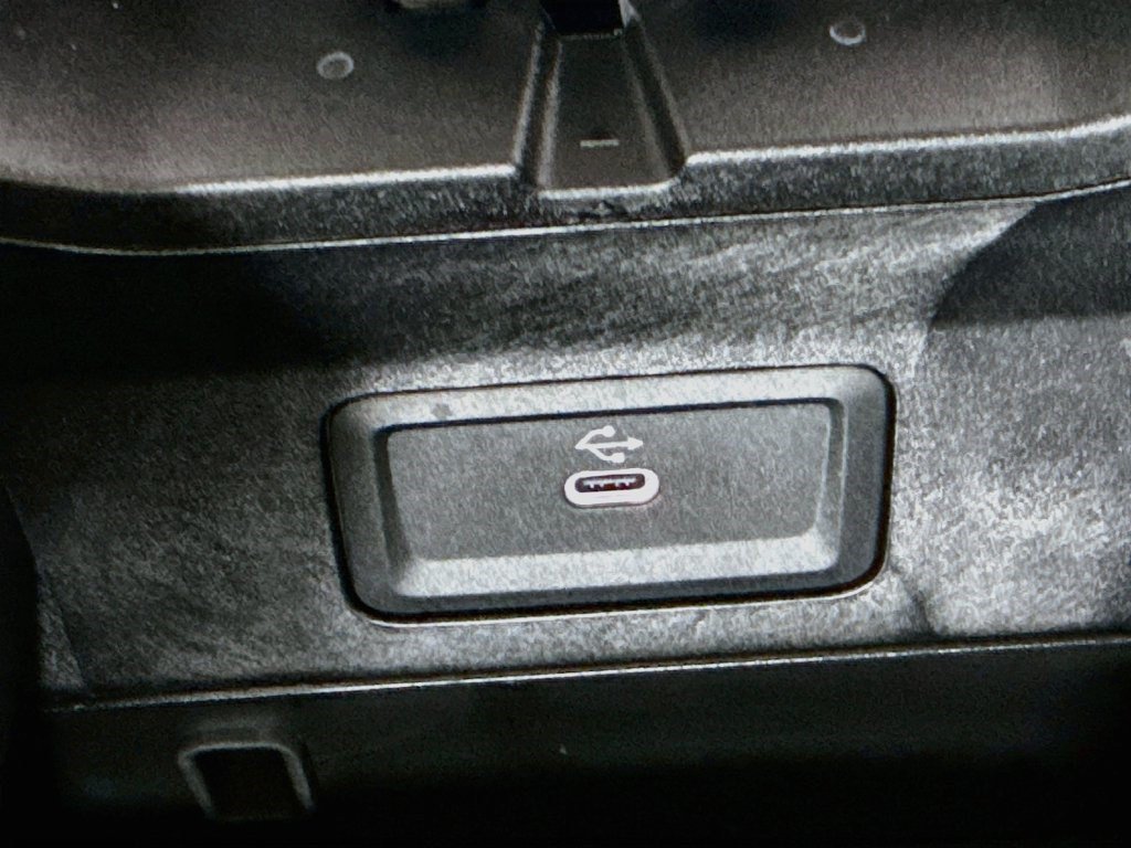 Used 2026 Mercedes-Benz E 350 Sedan image 43