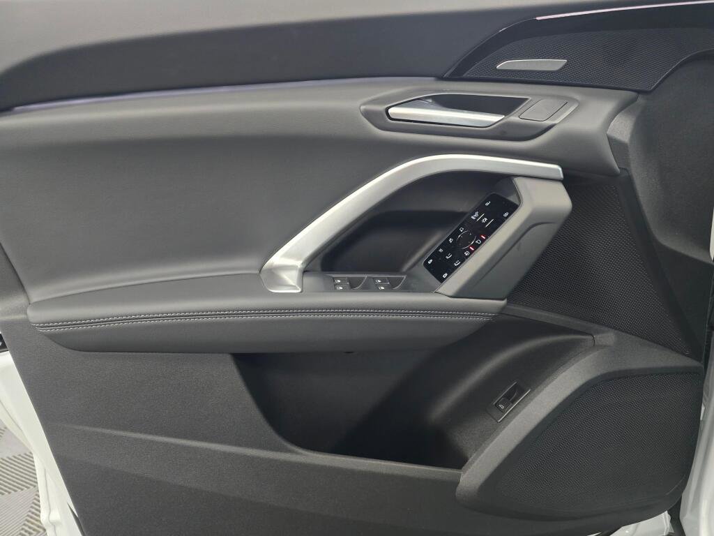 New 2025 Audi Q5 Premium Plus image 21