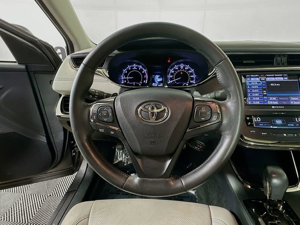 Used 2013 Toyota Avalon Limited image 13