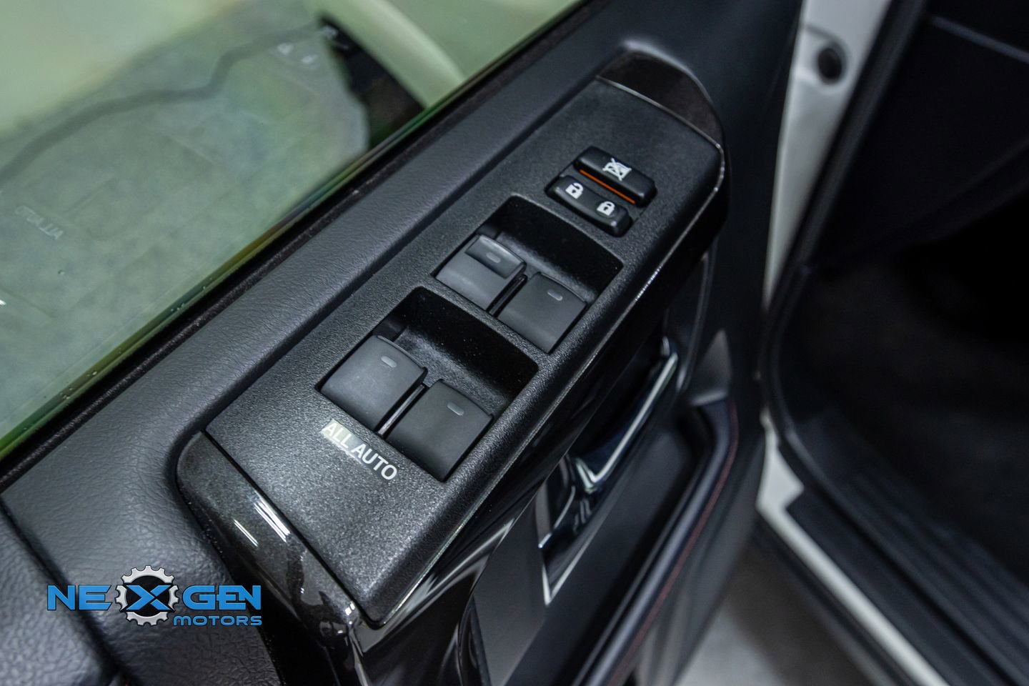 Used 2023 Toyota 4Runner TRD Off-Road Premium w/ Moonroof Package image 12