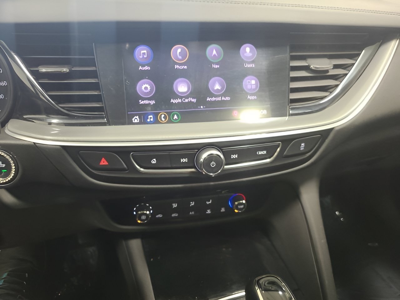 Used 2018 Buick Regal Preferred w/ Sights and Sounds Package AWD/4WD image 32