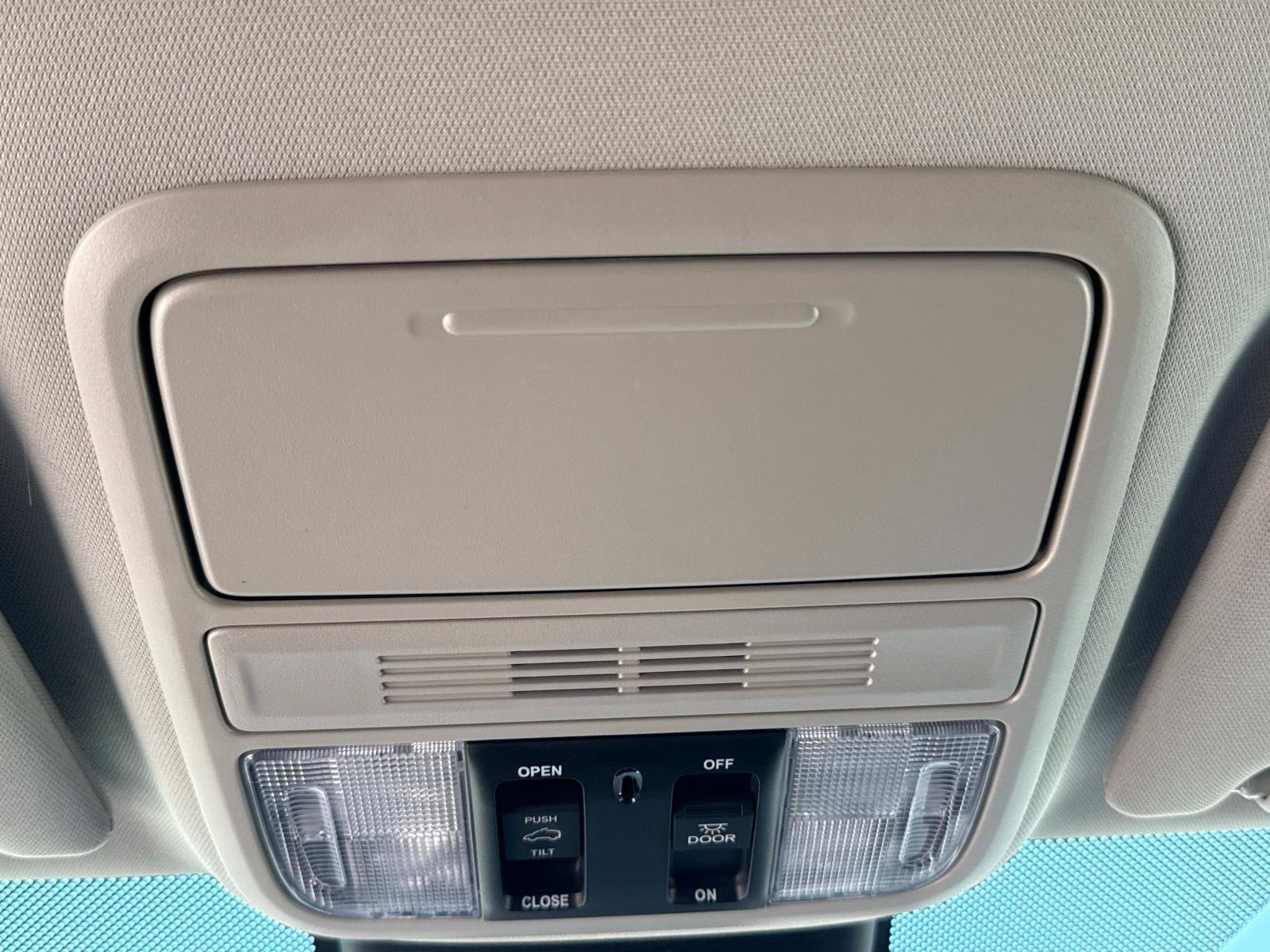 New 2026 Honda Odyssey Touring image 33