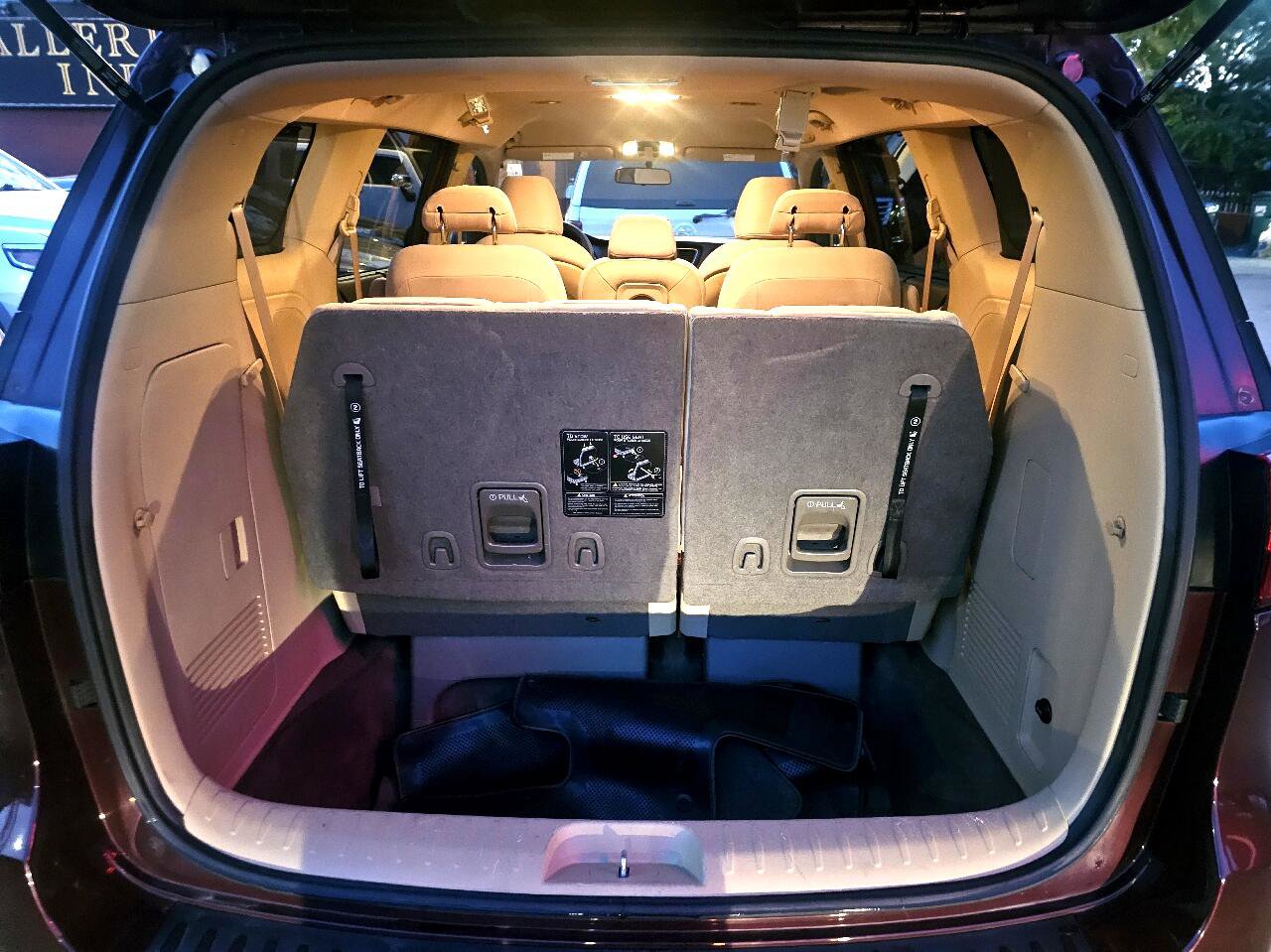 Used 2015 Kia Sedona LX w/ LX Convenience Package image 26