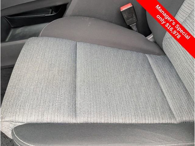 Used 2021 Nissan Rogue SV image 23