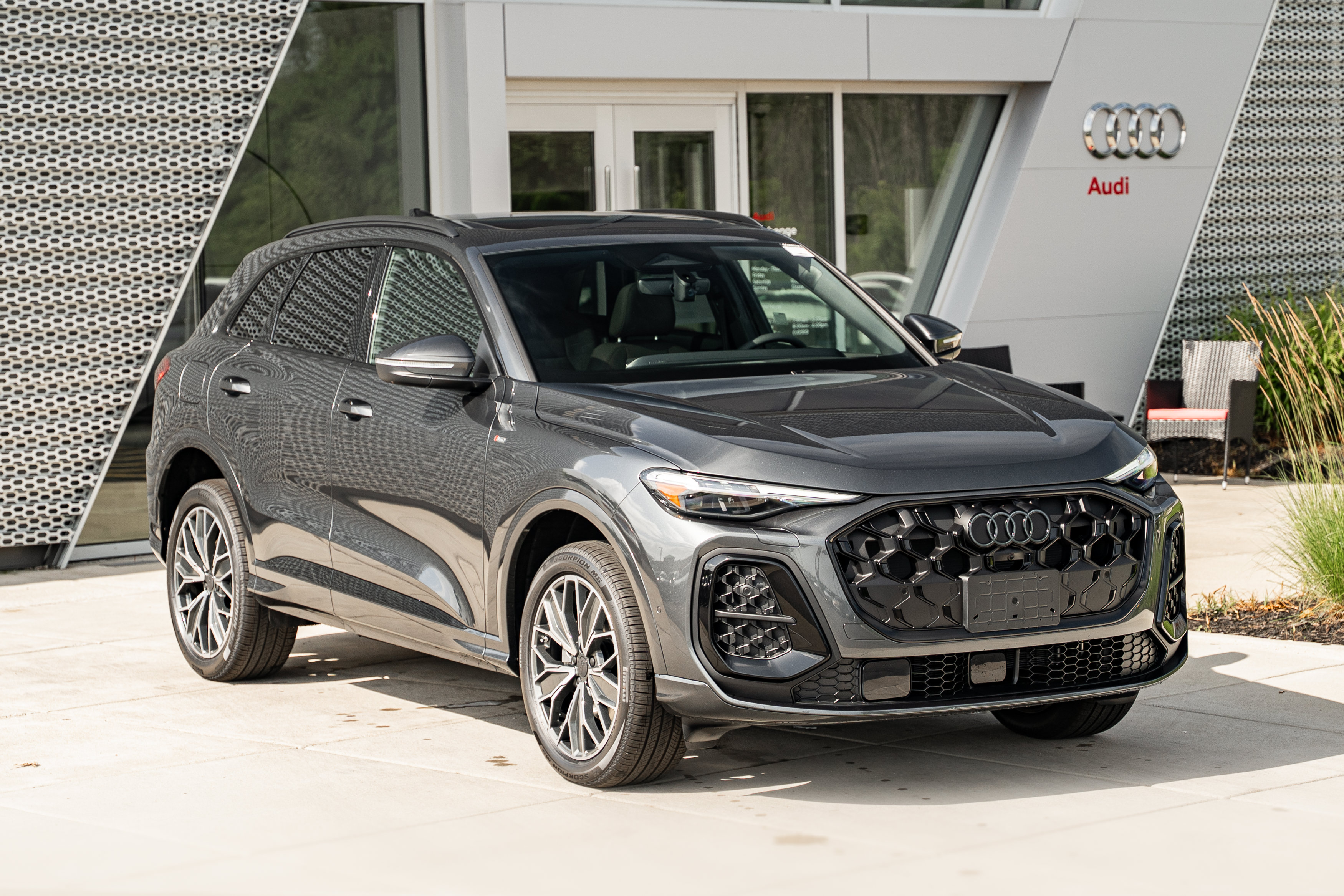 New 2026 Audi Q5 Premium AWD/4WD image 2
