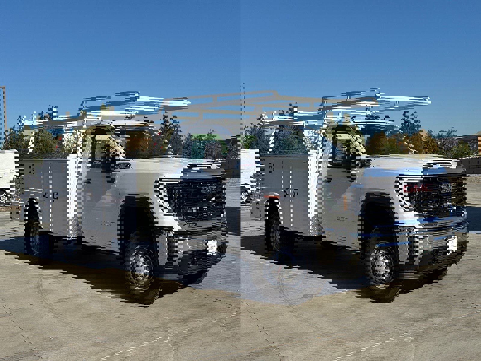 New 2025 GMC Sierra 3500 Pro w/ Fleet Convenience Package image 2