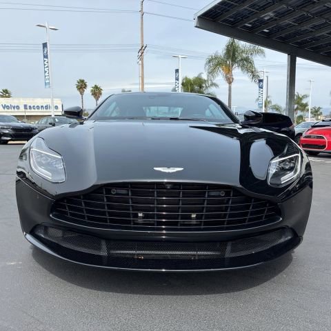 Used 2018 Aston Martin DB11 Coupe image 7