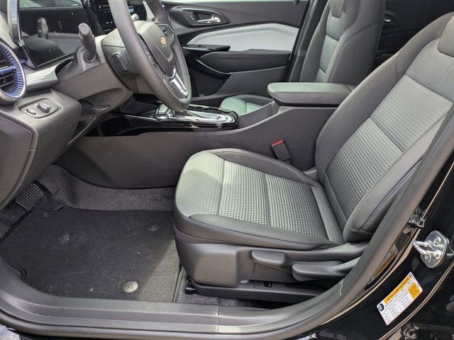 New 2026 Chevrolet Trax LT w/ Sunroof Package FWD image 10