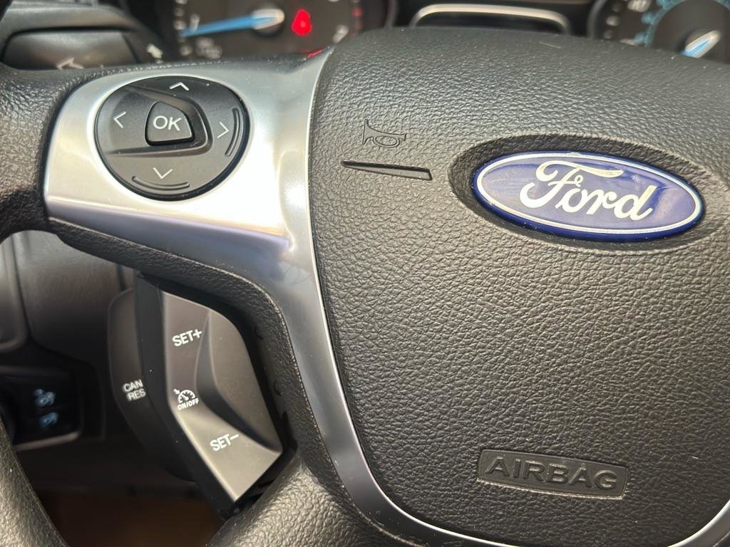 Used 2014 Ford Focus SE FWD image 25