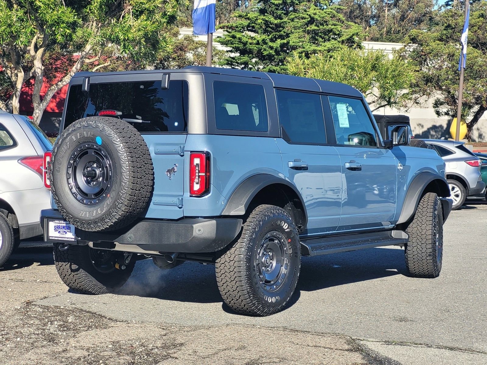 New 2025 Ford Bronco Outer Banks w/ Sasquatch Package image 5