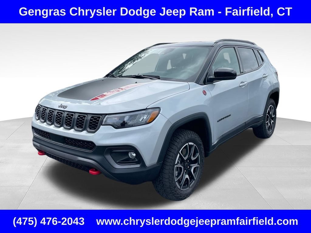 Certified 2025 Jeep Compass Trailhawk w/ Sun & Sound Group AWD/4WD image 3