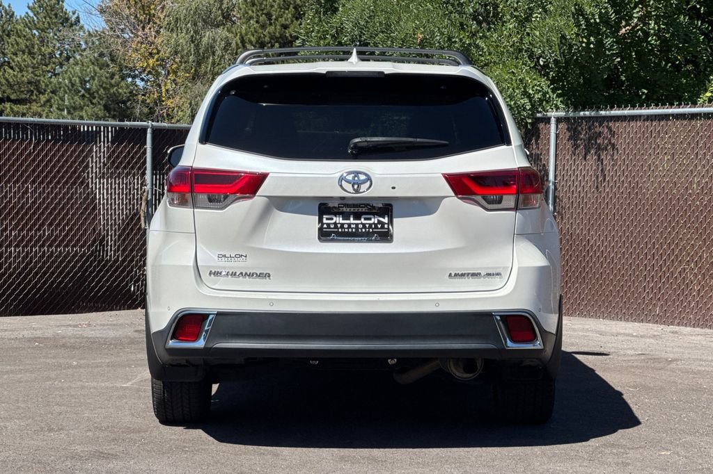 Used 2019 Toyota Highlander Limited AWD/4WD image 8