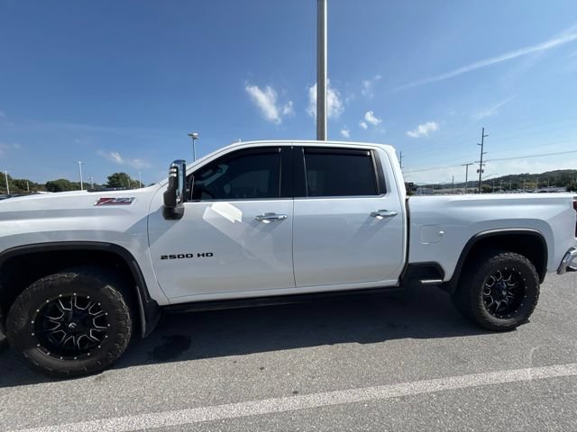 Used 2022 Chevrolet Silverado 2500 LTZ w/ LTZ Plus Package AWD/4WD image 15