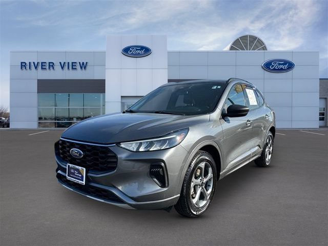 Certified 2023 Ford Escape ST-Line AWD/4WD image 3