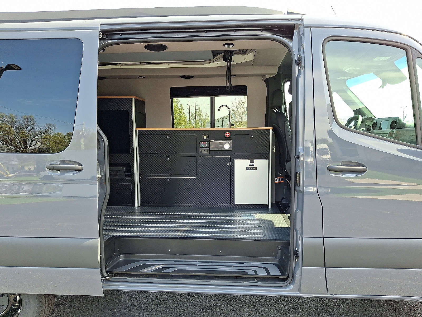 Used 2024 Mercedes-Benz Sprinter 2500 image 15