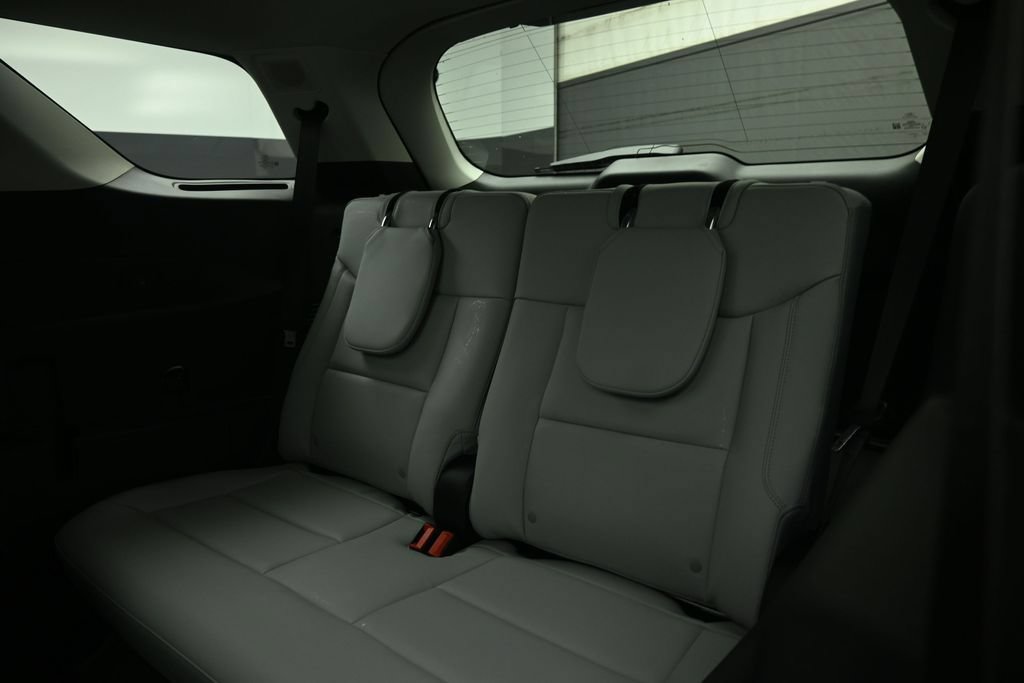 New 2026 Ford Explorer Platinum w/ LUX Leather Package AWD/4WD image 18