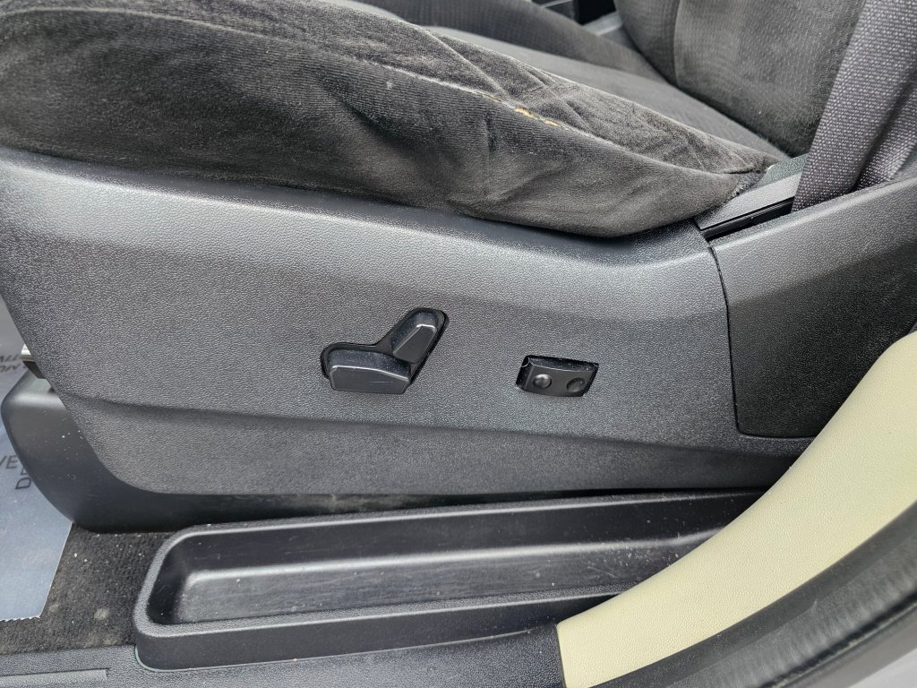 Used 2014 Dodge Grand Caravan SXT FWD image 30