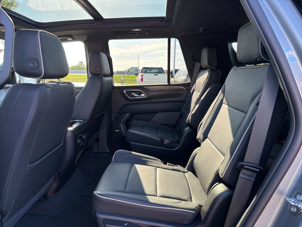 Certified 2023 Chevrolet Tahoe Premier AWD/4WD image 17