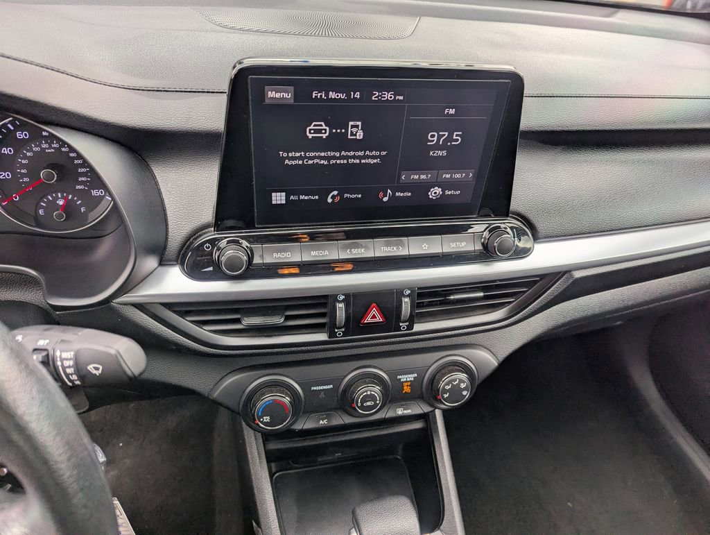 Used 2024 Kia Forte LXS image 15