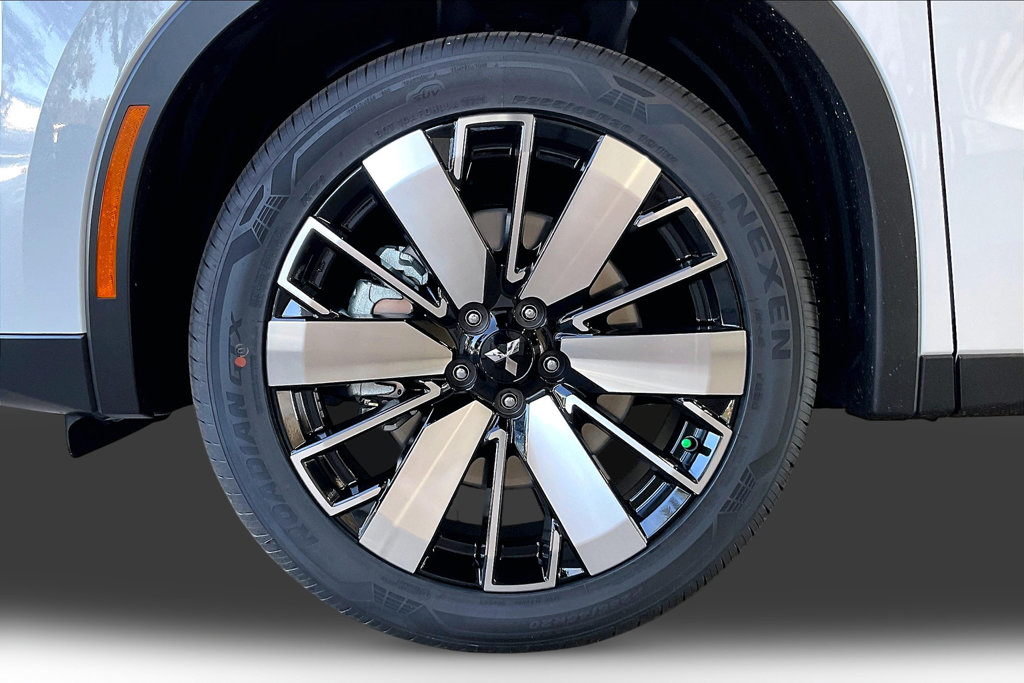New 2026 Mitsubishi Outlander SE AWD/4WD image 12