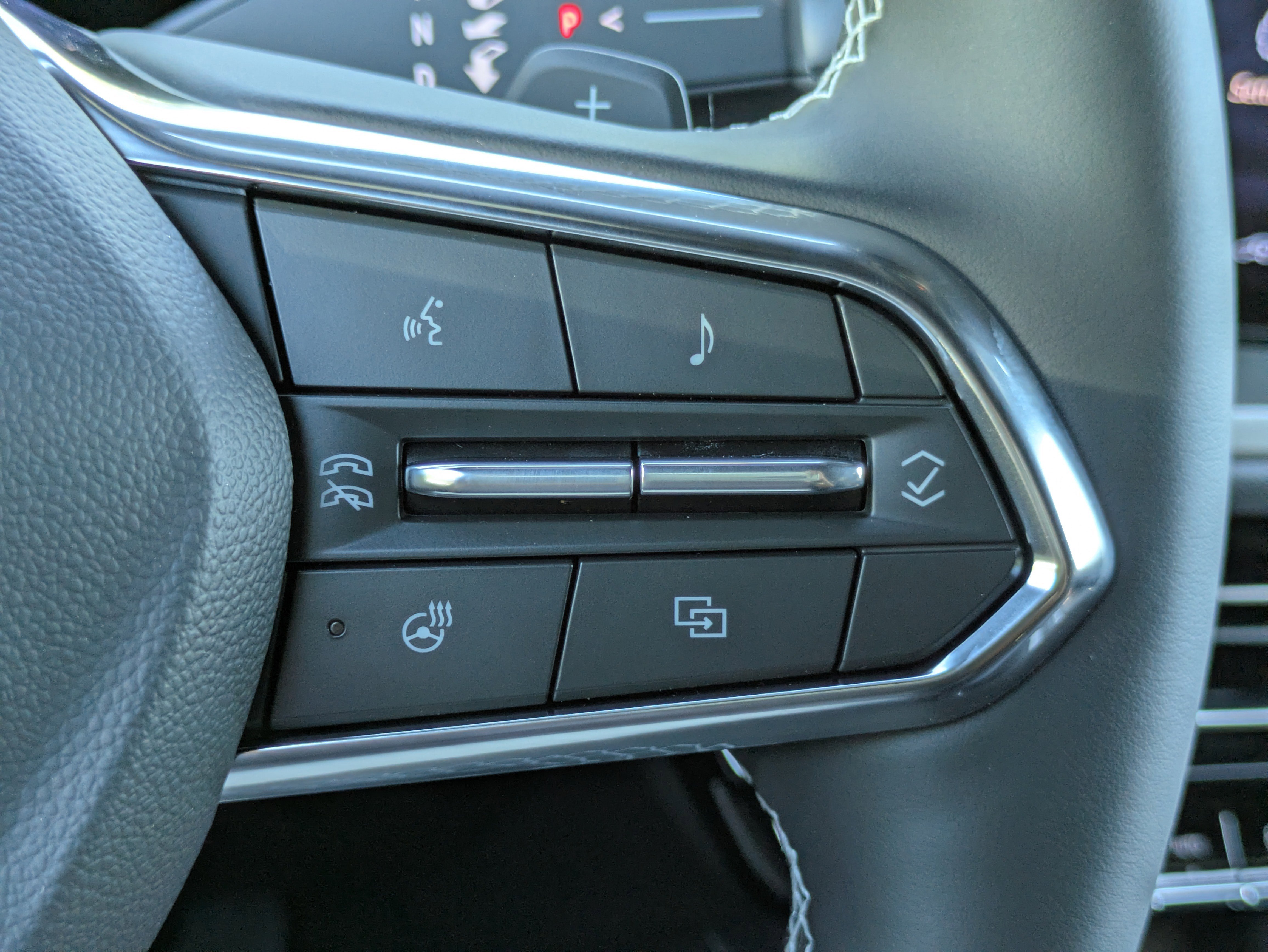 New 2026 Chevrolet Traverse LT w/ Midnight/Sport Edition FWD image 19