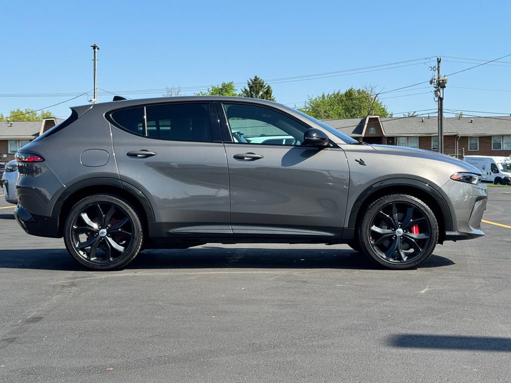 Used 2024 Dodge Hornet R/T Plus AWD/4WD image 8