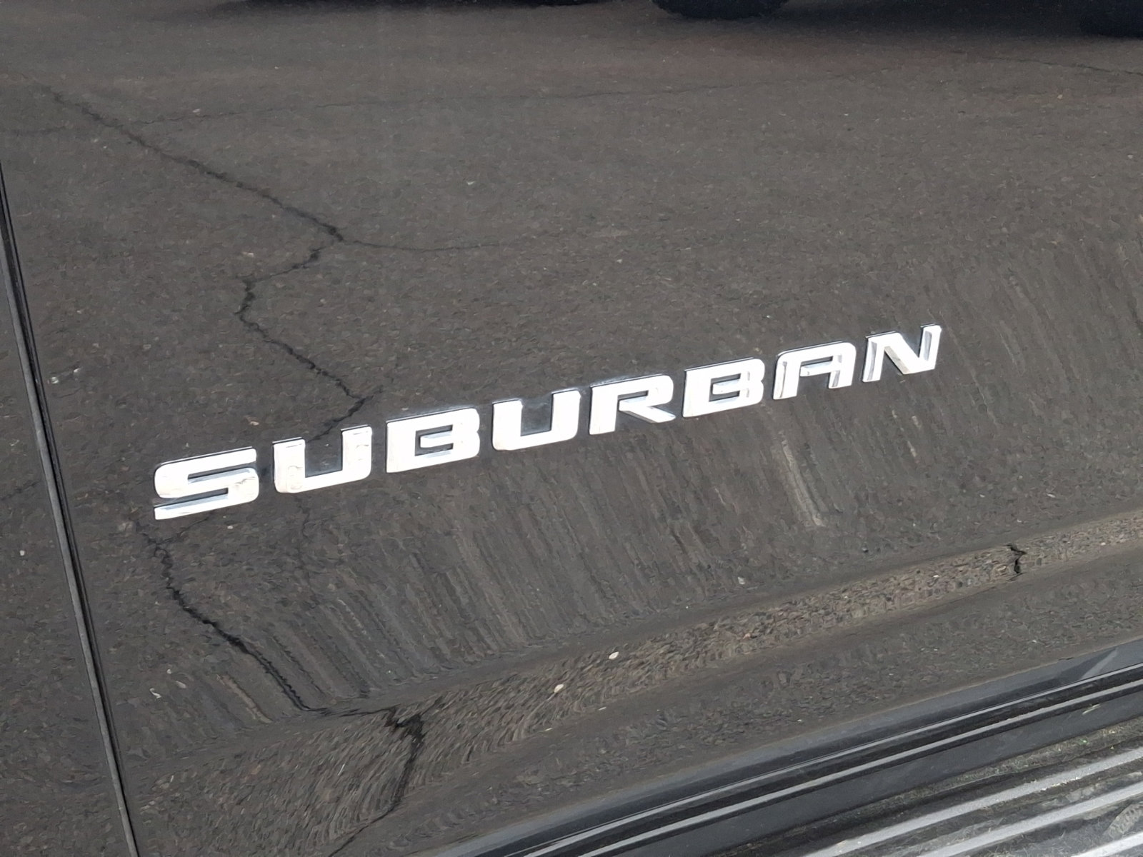 Used 2021 Chevrolet Suburban Premier image 34