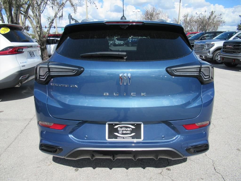 Used 2025 Buick Encore GX Avenir w/ Avenir Technology Package image 5