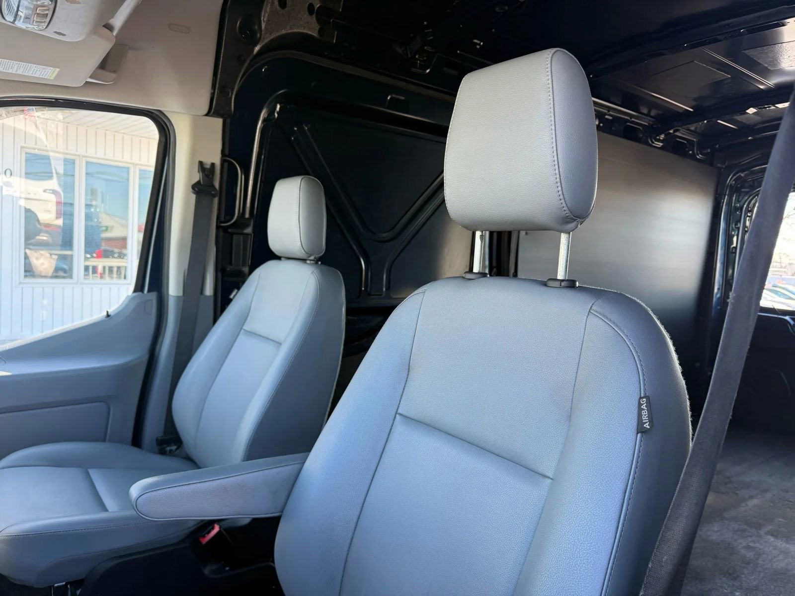 Used 2017 Ford Transit 250 Medium Roof w/Sliding Side Doo image 15