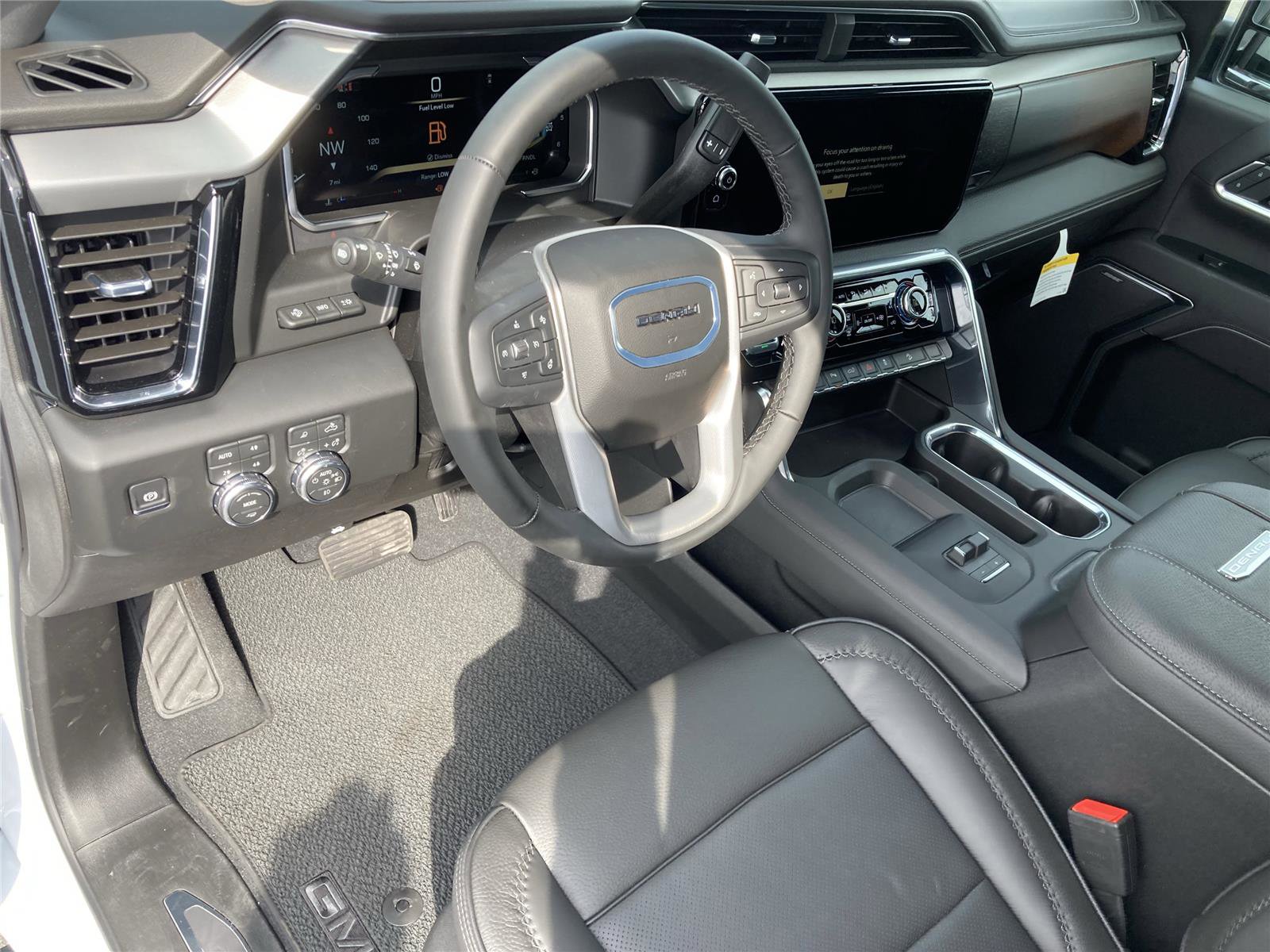 New 2026 GMC Sierra 2500 Denali w/ Denali Reserve Package image 28