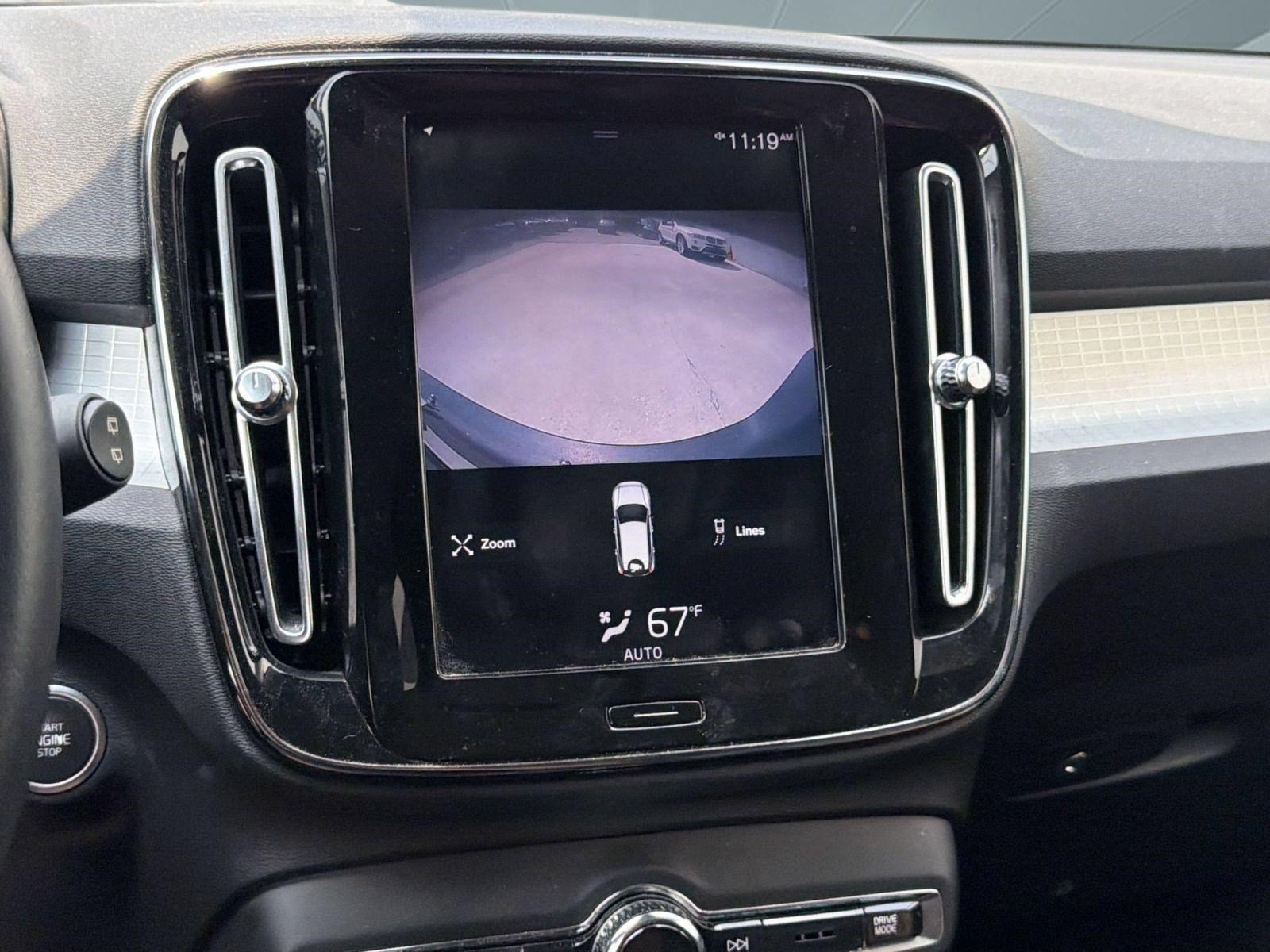 Used 2019 Volvo XC40 T5 Momentum AWD/4WD image 24