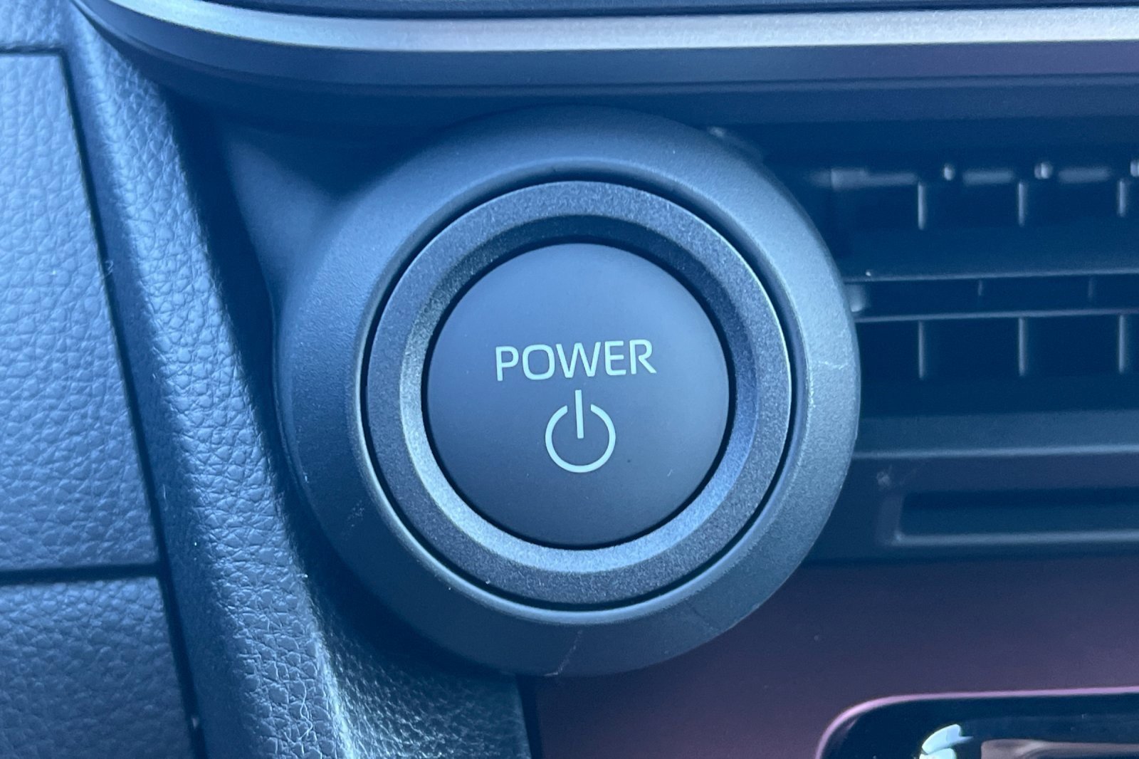 New 2026 Toyota Prius Plug-In Hybrid image 24