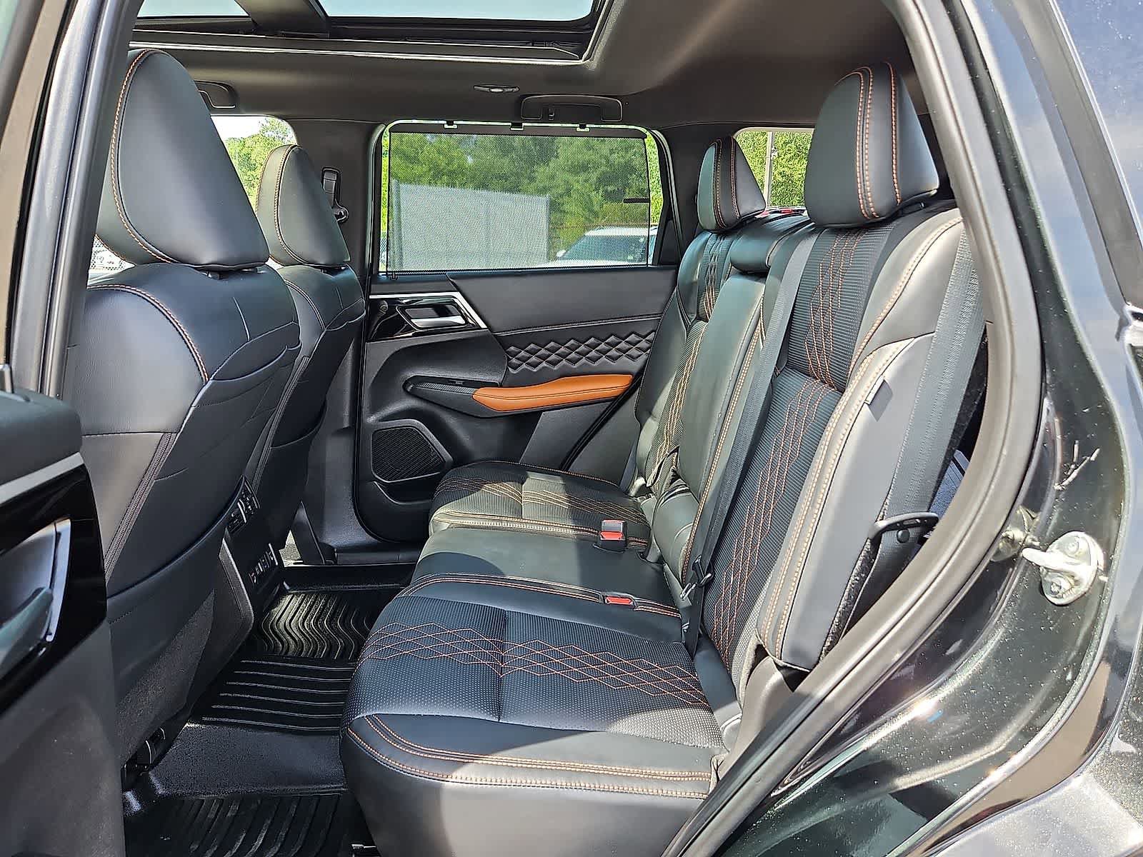 Used 2023 Mitsubishi Outlander SEL 40th Anniversary AWD/4WD image 31