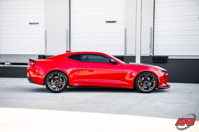 Used 2017 Chevrolet Camaro SS RWD image 13