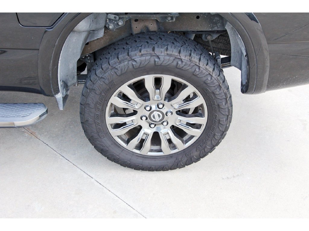 Used 2016 Nissan Titan Platinum Reserve AWD/4WD image 11