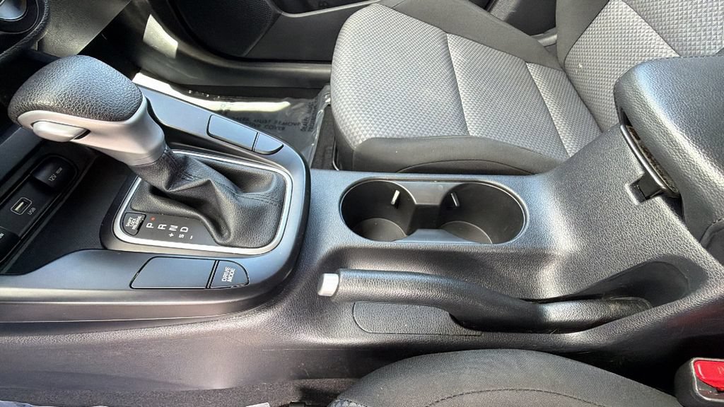 Used 2024 Kia Soul LX w/ Option Group 015 FWD image 13