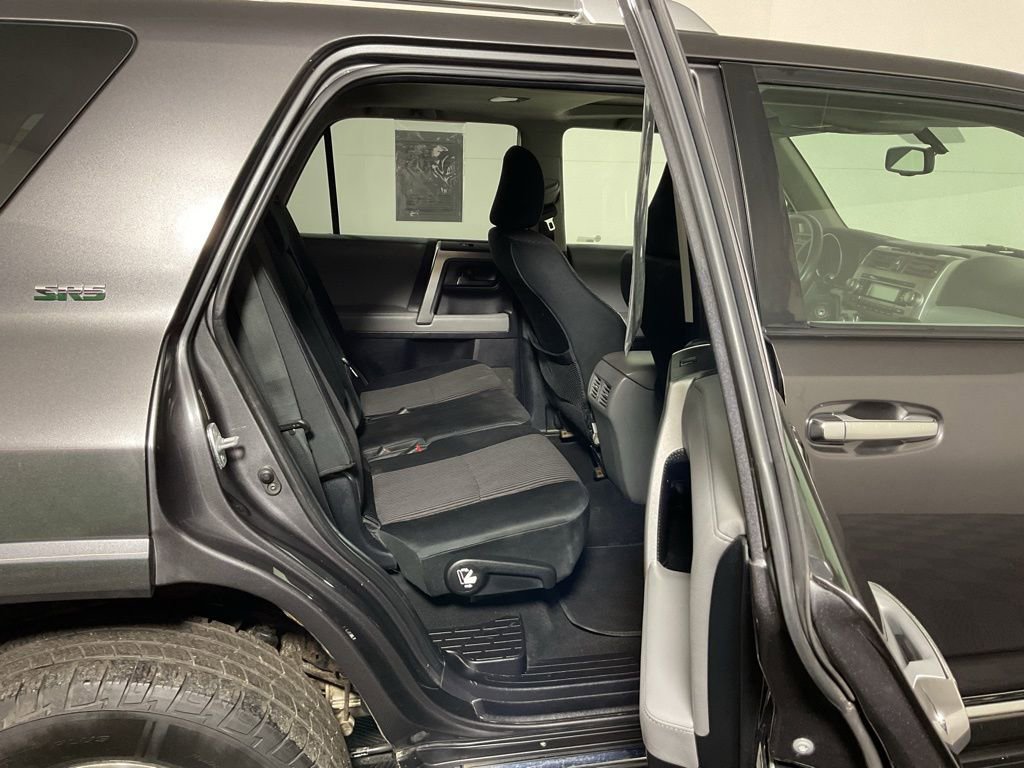 Used 2011 Toyota 4Runner SR5 w/ Convenience Pkg image 27