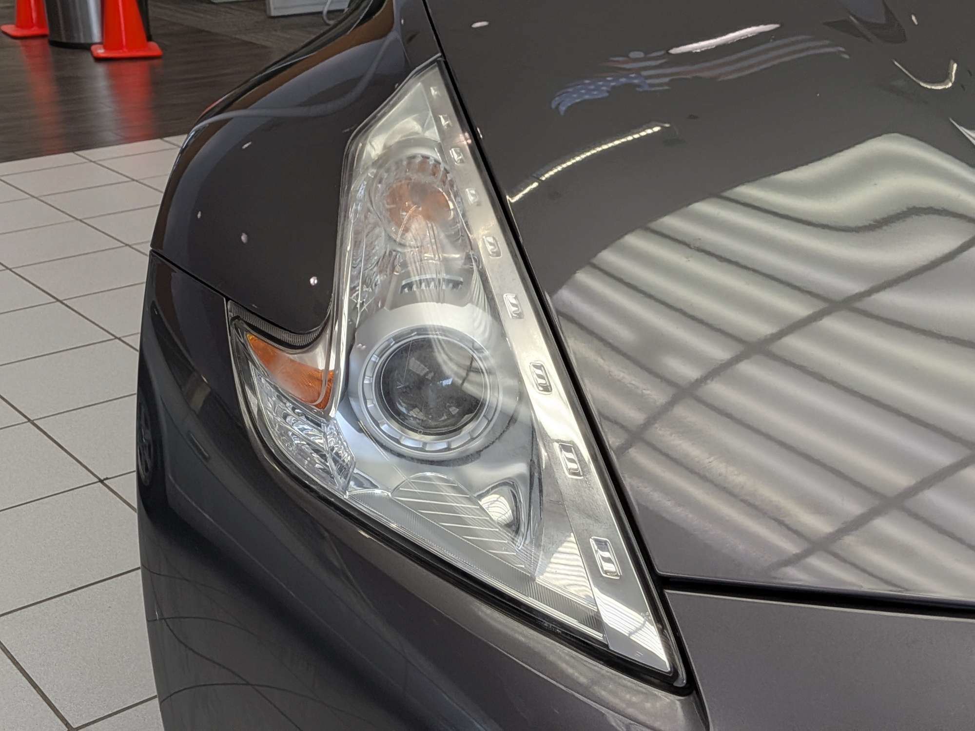 Used 2010 Nissan 370Z Touring w/ Sport Pkg RWD image 8
